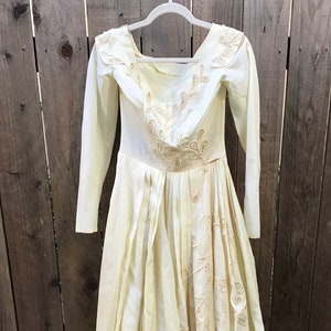 Vintage 1950s Ivory Celanese Wedding Dress