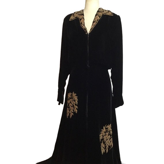 Elegant 1920s Black Velvet Hostess Gown - image 1