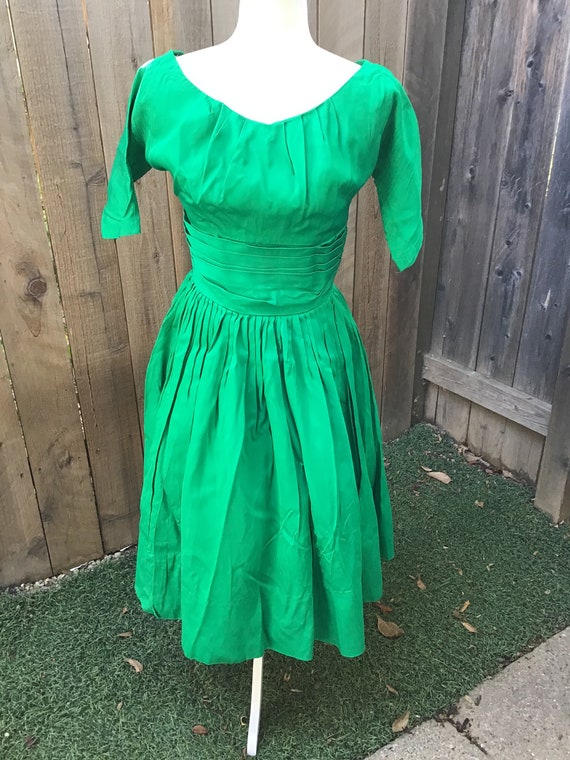 Vintage Kelly Green Fit and Flare Dress - image 8