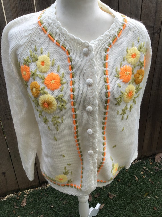 Vintage Floral Knit Cardigan - image 3