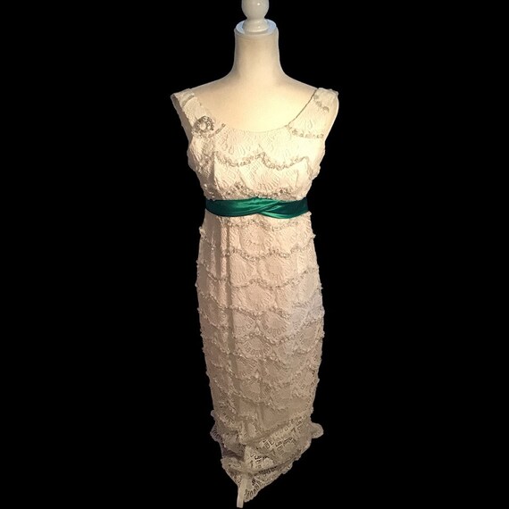 Vintage 1960s Empire Waisted Lace Dress - image 7