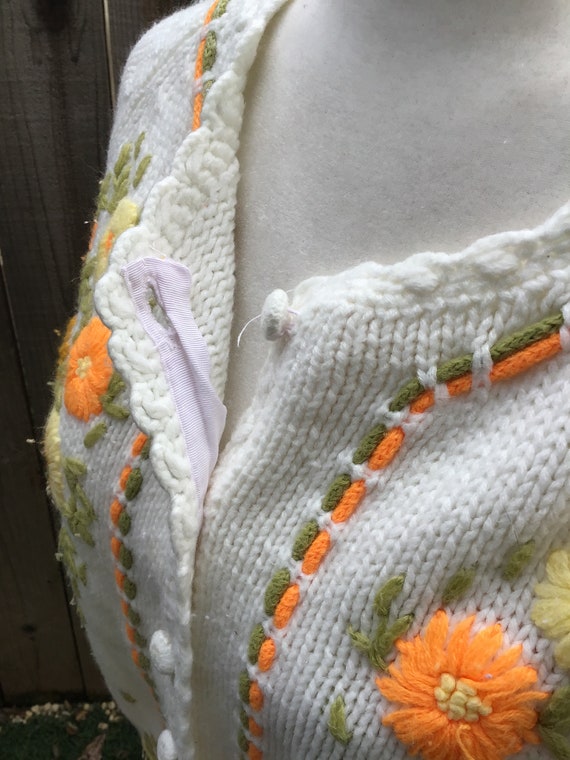 Vintage Floral Knit Cardigan - image 4