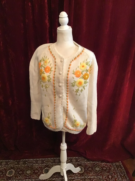 Vintage Floral Knit Cardigan - image 1