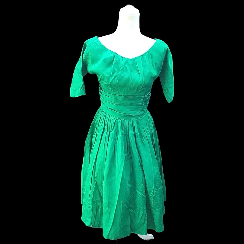 Vintage Kelly Green Fit and Flare Dress