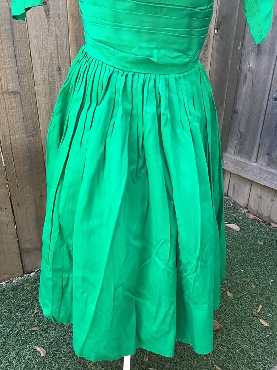kelly green fit and flare dress Think About It Kelly Green Midi Dress – Shop the Mint main image 1
