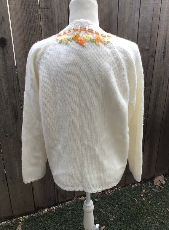 Vintage Floral Knit Cardigan - image 7