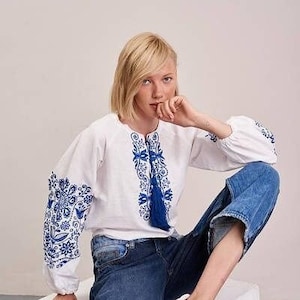 Folk Nouveau Embroidered Minimalist White Blouse, Handmade Vyshyvanka, Boho Ethnic Traditional Jolie Long Billowed Sleeves