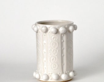 Handmade Aran Knit White Stoneware Vases ceramic gifts for gardeners unique, casual, elegant, coastal Irish Gifts Celtic Gifts