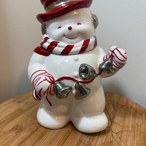 Vintage Snowman Cookie Jar with Red Hat & Scarf – Ceramic Christmas Holiday Kitchen Decor – Winter Collectible Jar