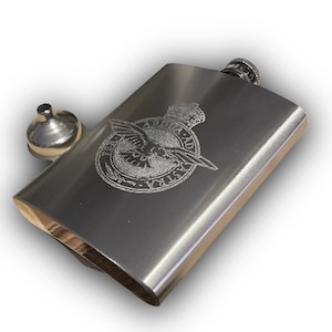 RAF Engraved Flachmann: Royal Air Force Abzeichen, Edelstahl, 6 Unzen