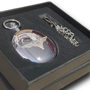 Parachute Regiment Pocket Watch: Engraved Military Gift