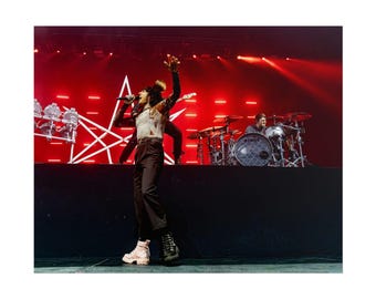 Bring Me The Horizon - Oli Sykes - Pôster ao vivo - Camden, NJ - Foto do show de 2023 - Presente perfeito para decorar sua parede