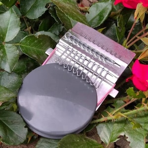 Speedweve type,small loom, Darning machine with plastic disc 10 hooks
