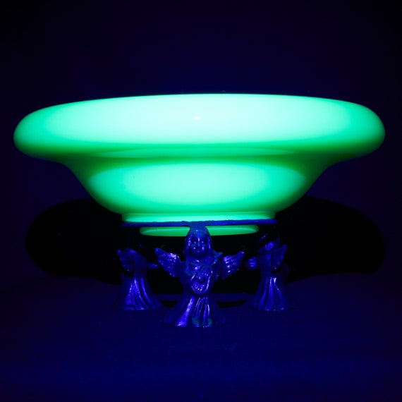 Vaseline Glass Centerpiece Bowl W/ Cherubs Playing Guitar Etsy