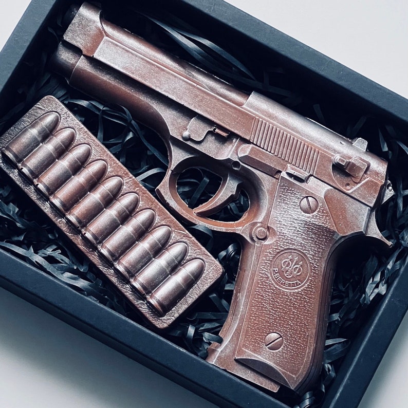 Pistolet à chocolat avec balles Cadeau d'anniversaire pour lui cadeau en chocolat Schokolade Pistole image 1