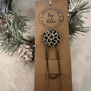 Beautiful leopard print page holder, Bookmark, book club, leopard print, books, paperclips