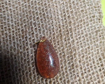 SUPER SPARKLY! Teardrop resin pendant