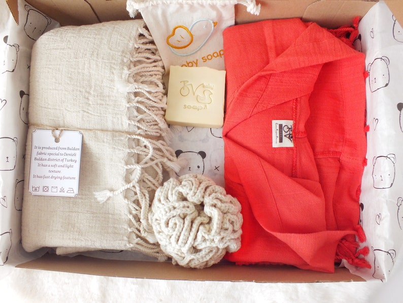 Personalized Baby Bath Set, Newborn Girl and Boy Gift, Jungle Baby