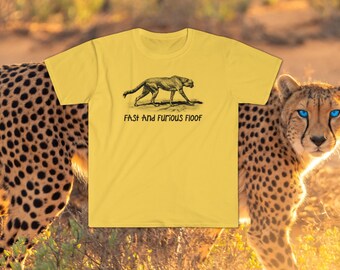 Funny Cheetah "Fast and Furious Floof" Shirt - Cheetah Gift - Floof Lover - Unisex Softstyle T-Shirt