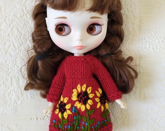 Embroidered Dress with Sunflowers for Doll Blythe, Colorful Blythe Outfit, Red Blythe Dress, Blythe Clothes