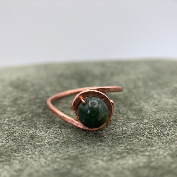 Hammered Copper Jade Wrap Ring, Gift for Her, Hammered Texture, Simple Copper Ring, Grounding Jewelry, Overlap Ring, Bypass Ring