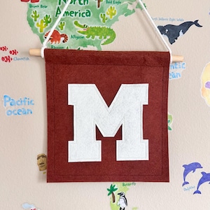 Kids Door Sign - Personalised Initial Felt Banner - Custom Colour Letter Flag - Cute Gifts For Kids Nursery & Playroom Decoration Name Flag