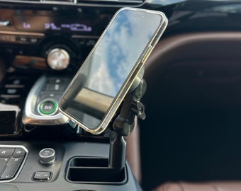 Universal/MagSafe Charging Acura MDX 2022-2024 Phone Mount