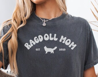 Ragdoll Cat Comfort Colors Shirt, Custom Ragdoll Mom Gifts, Personalized Cat Mama Tee, Funny Cat Crewneck Apparel, Ragdoll Owner Sweatshirt