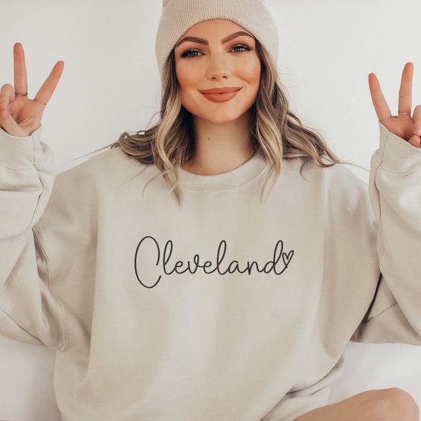 Cleveland Sweatshirt, Cleveland Ohio Crewneck, Moving to Cleveland Gift, Cleveland Tee, Cleveland Native Pullover, Trendy Cursive City Shirt