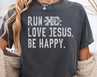 Camiseta Cross Country Comfort Colors, camiseta cristiana de Cross Country, regalo para mamás mayores de XC, ropa para CC Meet, camiseta de XC y Jesús, camiseta para corredores