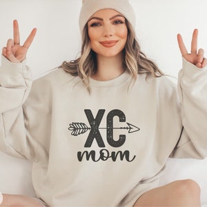 Cross Country Mom Sweatshirt | Cross Country Mama Gift | Cross Country Mom Crewneck | Cross Country Gift | Runner Gift | Running Sweatshirt