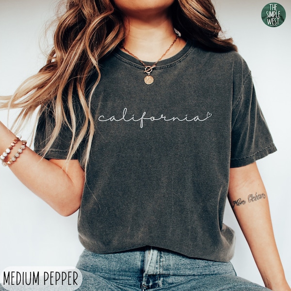 California Comfort Colors Shirt, Women’s California Crewneck Tee, Home State Shirt, Moving to California Gift, California Travel Souvenir
