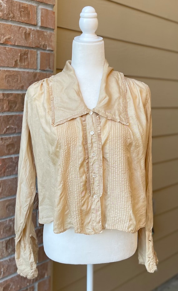 Antique Vintage Beige 1920s Button Up Shirt Blouse