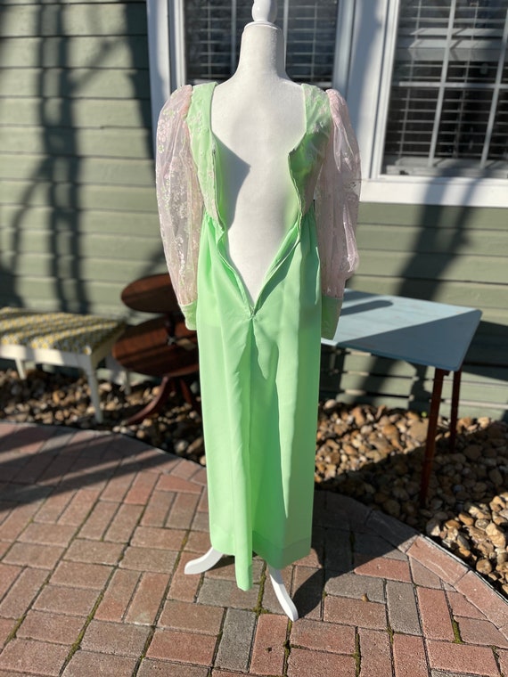 Vintage 1970s, cottage core, Lime Green Formal Go… - image 5