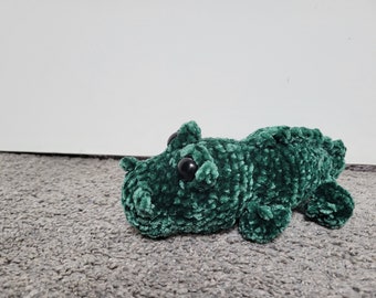 Alligator plushie