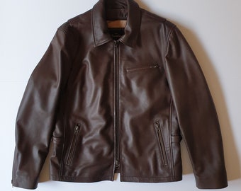 Chaqueta clásica con cuello de corredor / Napa genuina de oveja