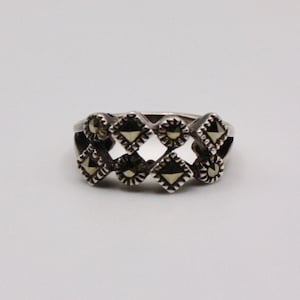 Vintage Modern Modernist Marcasite Sterling silver 925 Ring size 4.5
