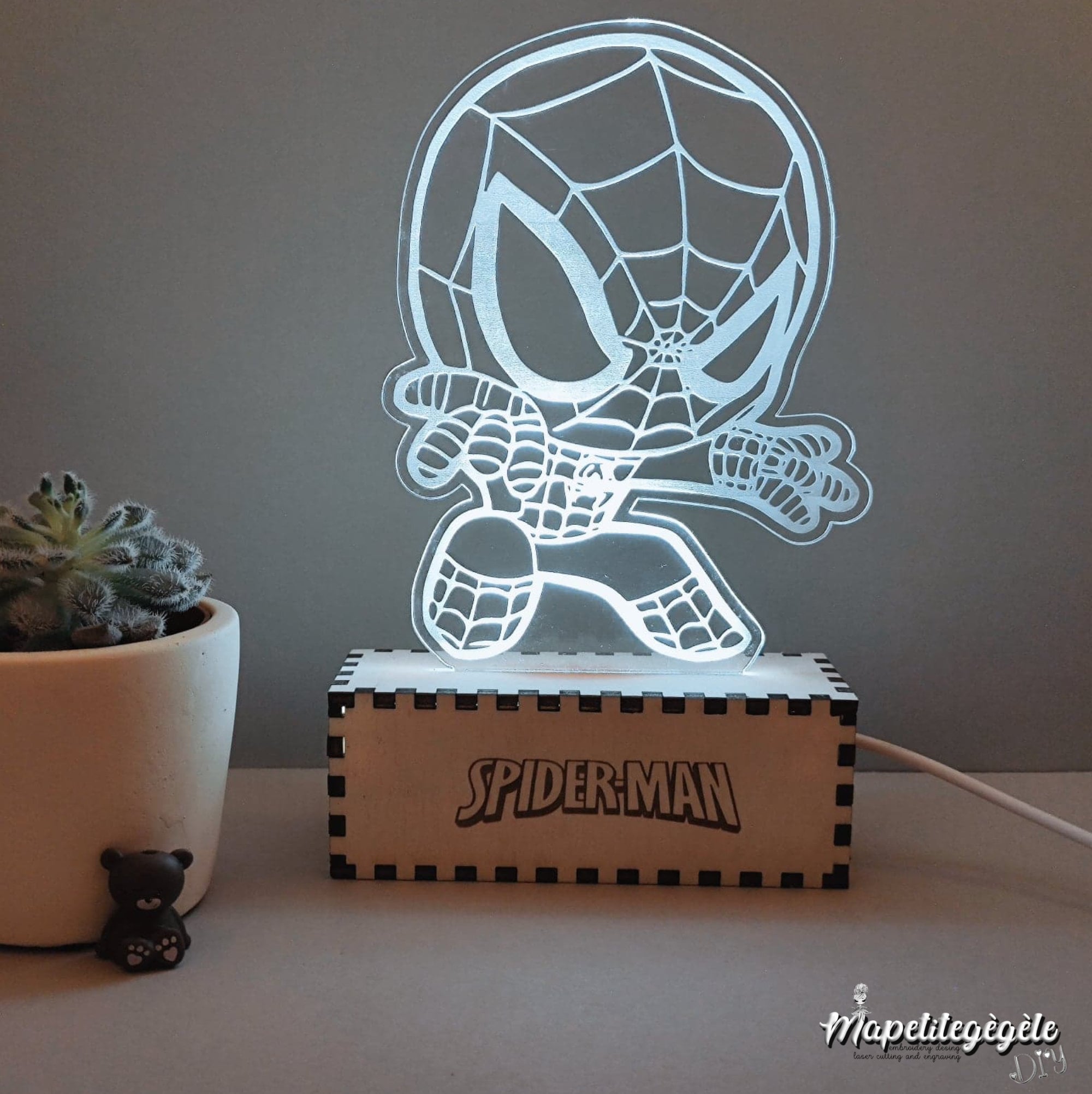 Spiderman lampe -  France