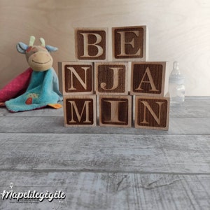 Cubo de madera con grabado, regalos nacimiento, cubo letras de madera, regalo bebe personalizado, cubos de madera grabados, regalo bautizo