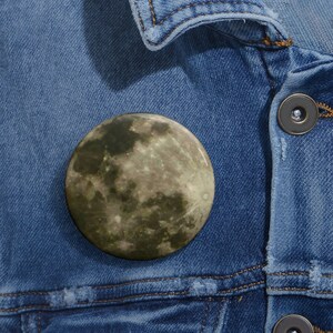 Full Moon Pin Buttons