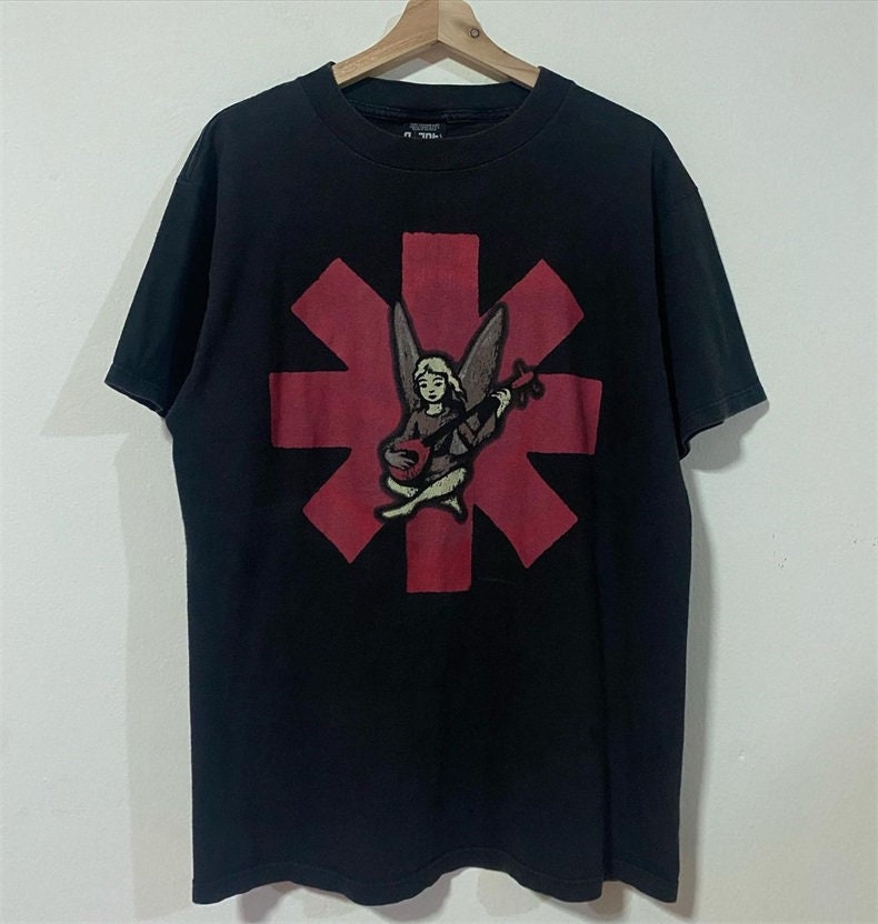 Discover Vintage Red Hot Chili Peppers T-Shirt