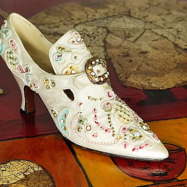 Chaussure miniature de collection modèle ROSELINE VINTAGE