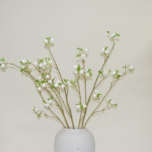Faux Common Snowberry Stem,Small Apple Branch with Tender Leaves, Fall Berry Craft, Artificial Flowers, Wedding Party Arrangement