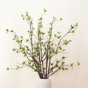 Fake Young Foliage Twig Craft, Artificial Dead Tree Long Branch with Tender Leaves, Spray with Vine Ornament, Vintage Home Floral Decor Gift