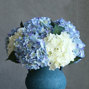 Spray de hortensia falso con hojas, flor artificial, decoración floral del hogar, arreglo de boda, pieza central de mesa de comedor, floración para ramo