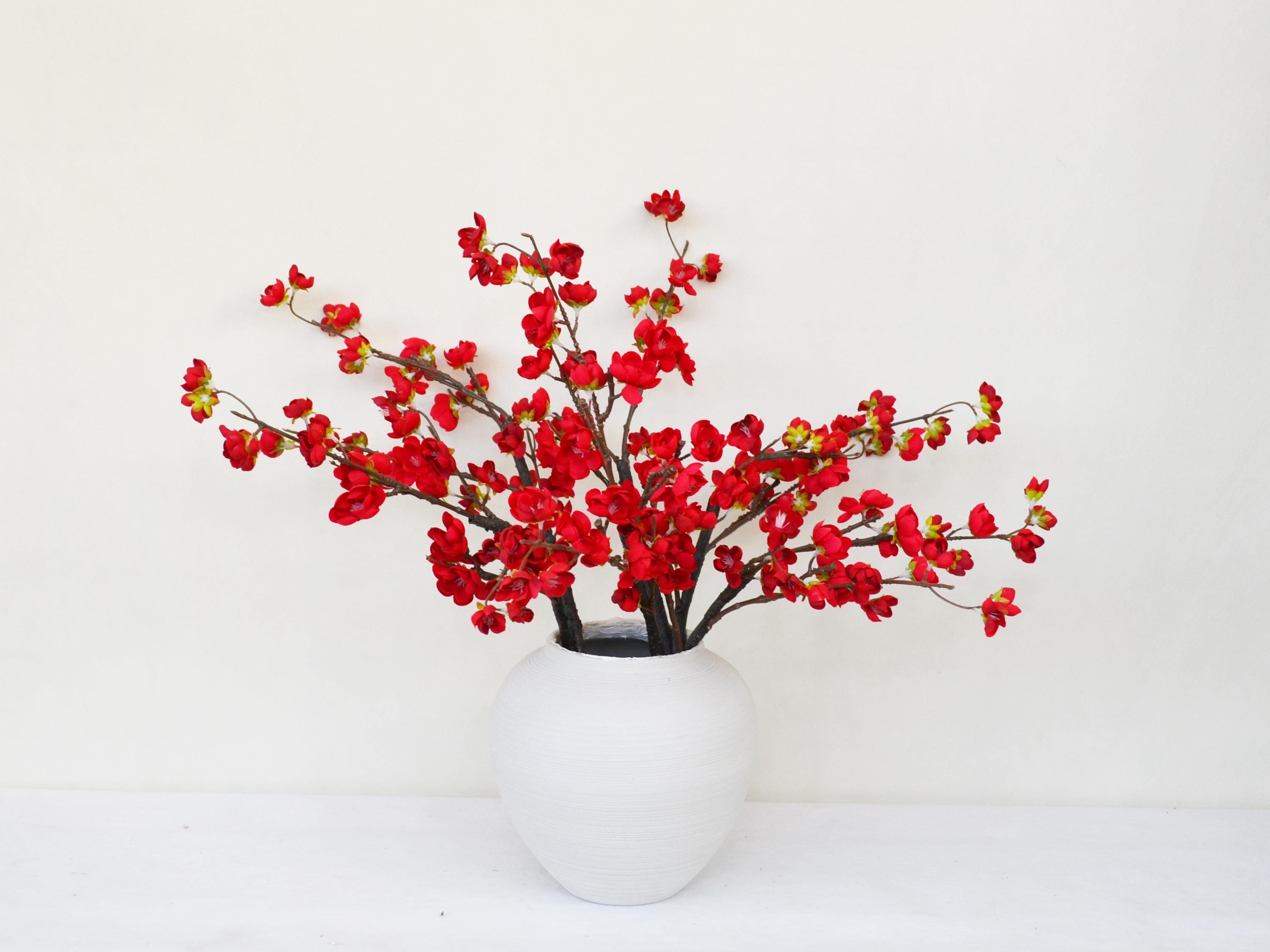 人工梅の花スプレー、リアルな花の枝工芸品、素朴な桃の花の茎、中国の