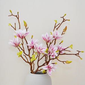 Fake Magnolia Stem with Leaves, Lifelike Magnolia, Artificial Flower Craft, Home Floral Decor, Wedding Centerpieces, Rustic Home Decor