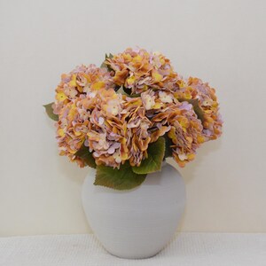 Artificial Hydrangea Stem with Foliage, Vintage Flower Craft, Home Floral Decor, Wedding Bridal Bouquet, Dinig Table Vase Filler, for Lounge