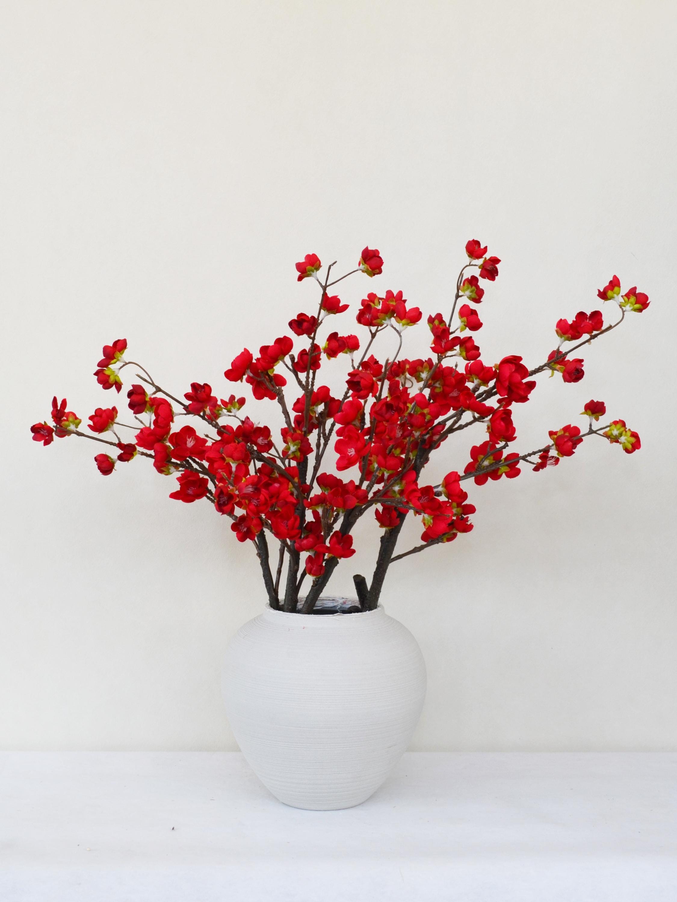 人工梅の花スプレー、リアルな花の枝工芸品、素朴な桃の花の茎、中国の