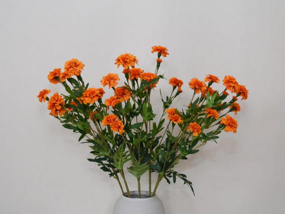 Artificial Marigold, Fake Tagetes Erecta, Fake Chrysanthemum Stem with Leaves, Home Floral Decor, Wedding Party Bloom Centerpiece, Gift